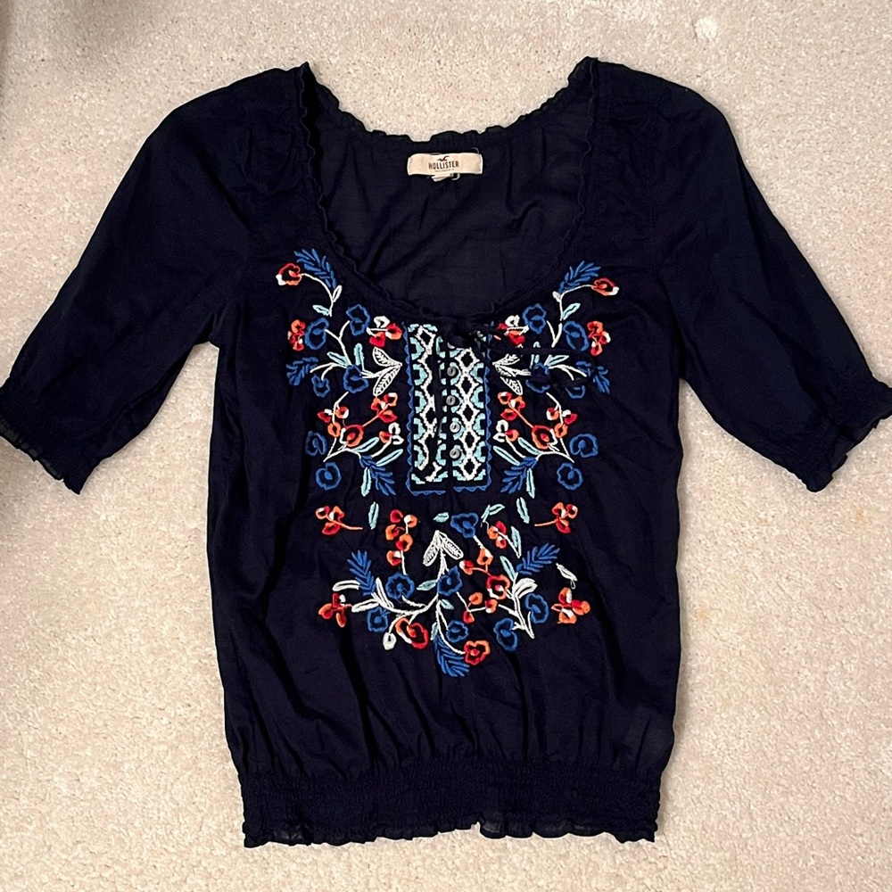 Hollister Embroidered 3/4 Sleeve Peasant Boho Top Classic 2000s